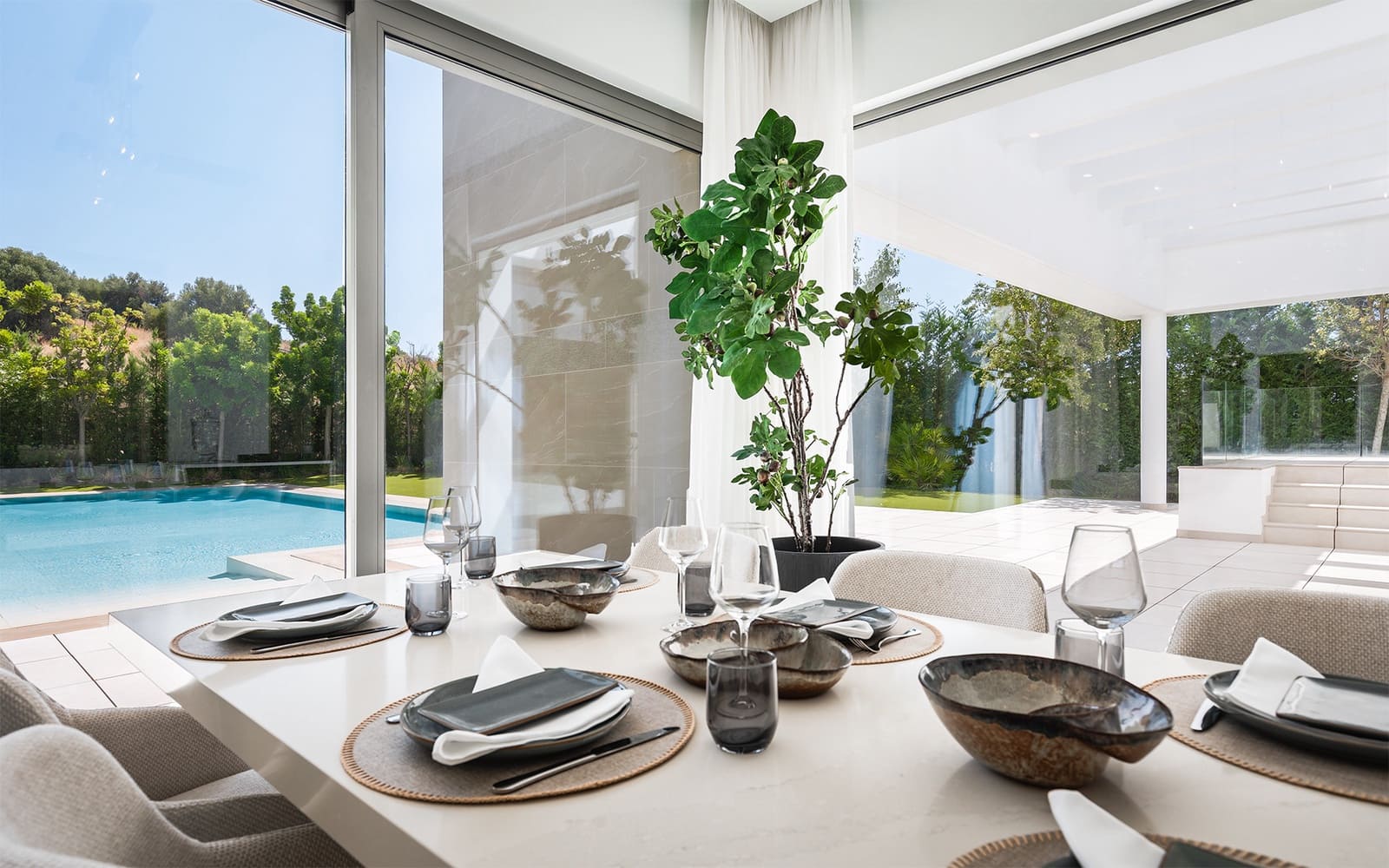 5 sovrum Villa till salu i El Paraiso med pool garage - 2 625 000 € (Ref: 9848638)
