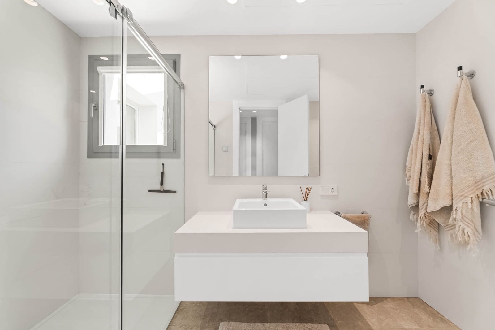 3 quarto Apartamento para venda em Marbella com piscina garagem - 1 500 000 € (Ref: 9848648)