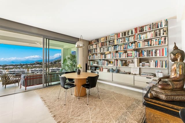 3 soveværelse Lejlighed til salg i Bahía de Marbella, Marbella med swimmingpool garage - € 1.500.000 (Ref: 9848648)