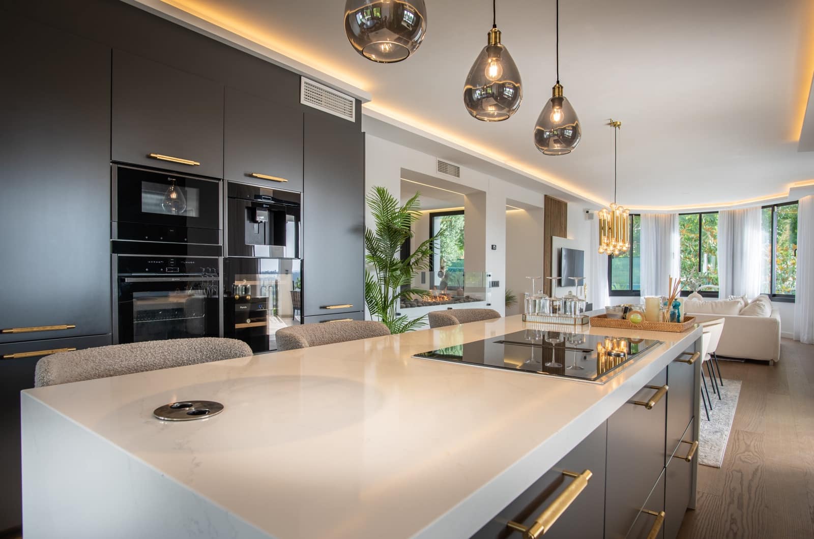 5 chambre Villa/Maison à vendre à La Quinta avec piscine garage - 2 995 000 € (Ref: 9848651)