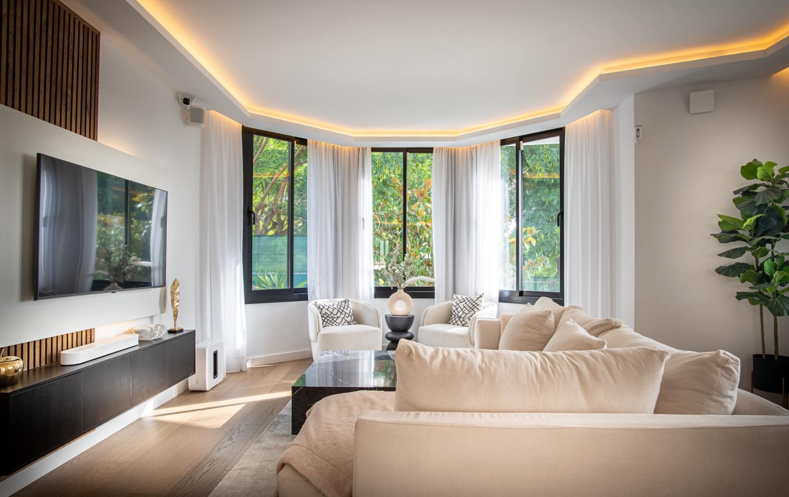 5 chambre Villa/Maison à vendre à La Quinta avec piscine garage - 2 995 000 € (Ref: 9848651)