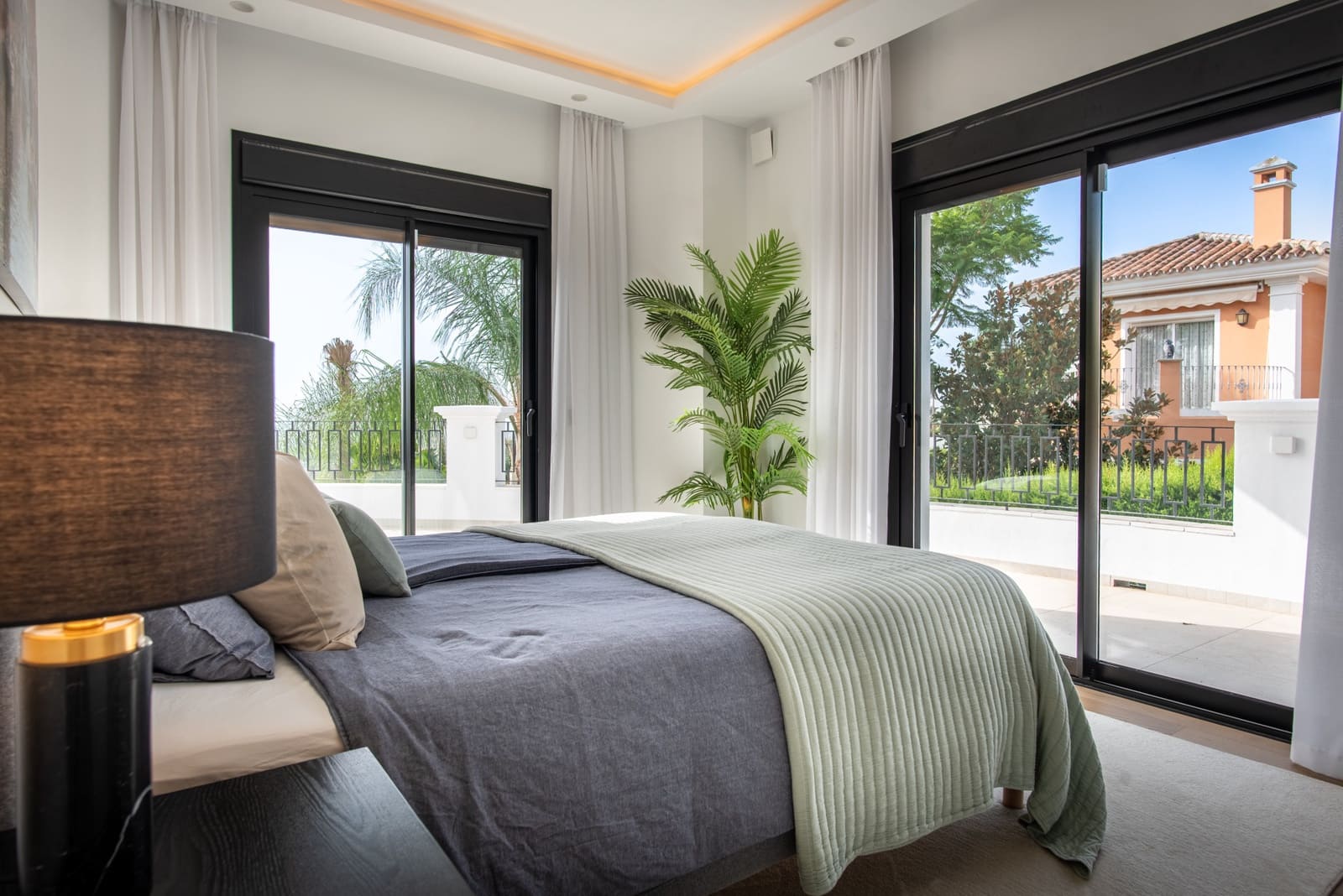 5 chambre Villa/Maison à vendre à La Quinta avec piscine garage - 2 995 000 € (Ref: 9848651)