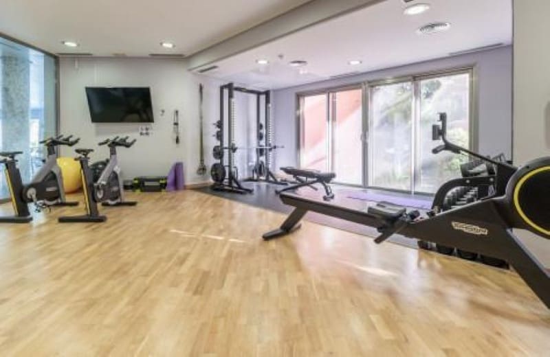 2 soverom Leilighet til salgs i Marbella med svømmebasseng garasje - € 1 080 000 (Ref: 9848652)