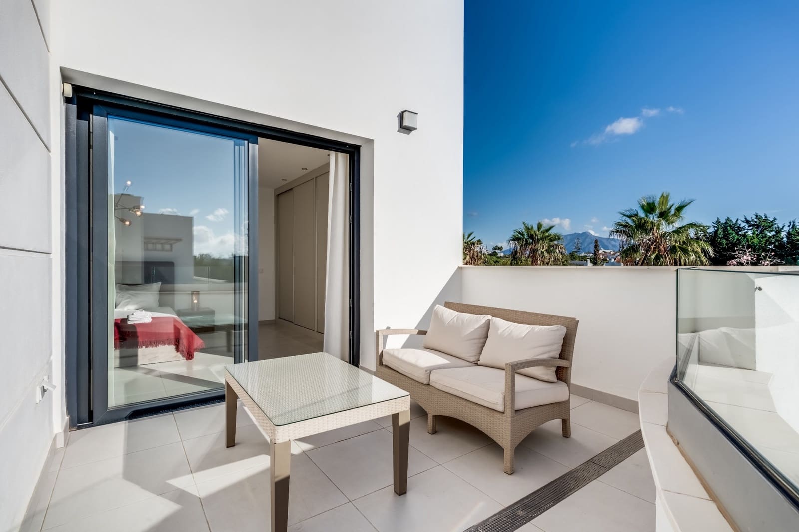 4 bedroom Townhouse for sale in Estepona with pool garage - € 930,000 (Ref: 9848654)