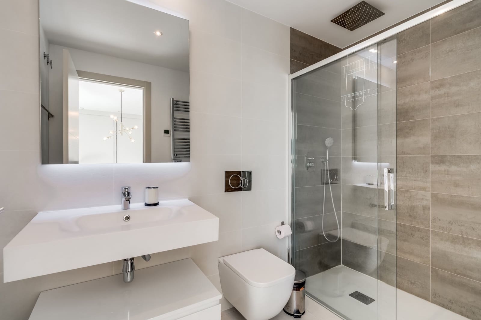 4 bedroom Townhouse for sale in Estepona with pool garage - € 930,000 (Ref: 9848654)