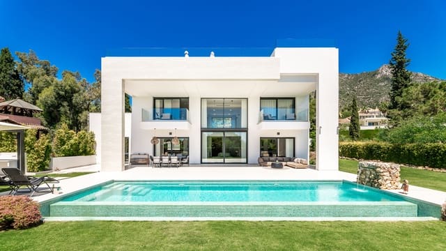 5 slaapkamer Villa te koop in Sierra Blanca, Marbella met zwembad garage - € 6.395.000 (Ref: 9848655)