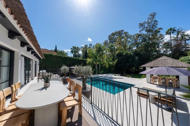 5 Zimmer Villa zu verkaufen in Las Brisas, Marbella mit Pool Garage - 4.850.000 € (Ref: 9848656)