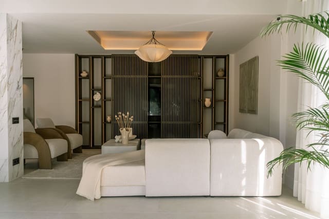 5 Zimmer Villa zu verkaufen in Las Brisas, Marbella mit Pool Garage - 4.850.000 € (Ref: 9848656)