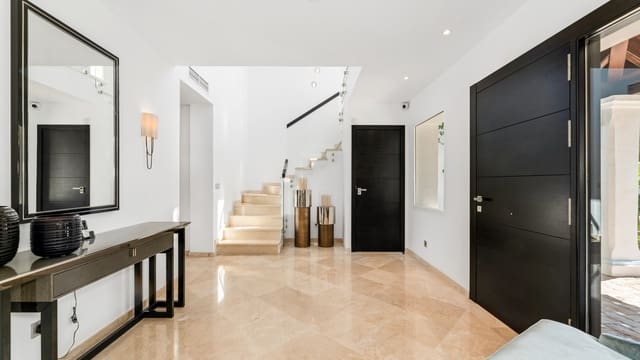 5 sypialnia Willa na sprzedaż w La Quinta, Benahavís z basenem garażem - 3 795 000 € (Ref: 9848657)