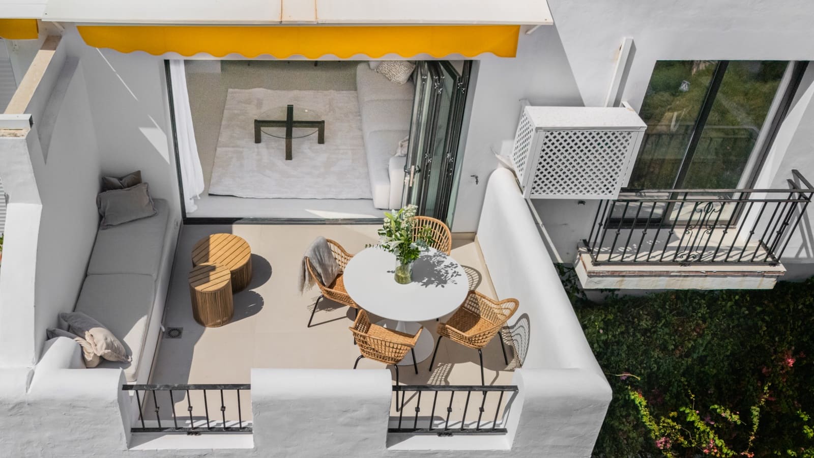 3 sypialnia Apartament na sprzedaż w Benahavis z basenem garażem - 599 000 € (Ref: 9848658)