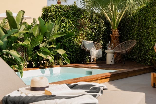 4 soveværelse Byhus til salg i Puerto Banus, Marbella med swimmingpool garage - € 1.595.000 (Ref: 9848665)