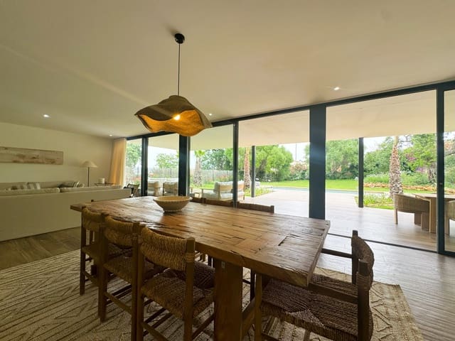5 bedroom Villa for sale in Sotogrande Costa, San Roque with pool garage - € 2,850,000 (Ref: 9848673)