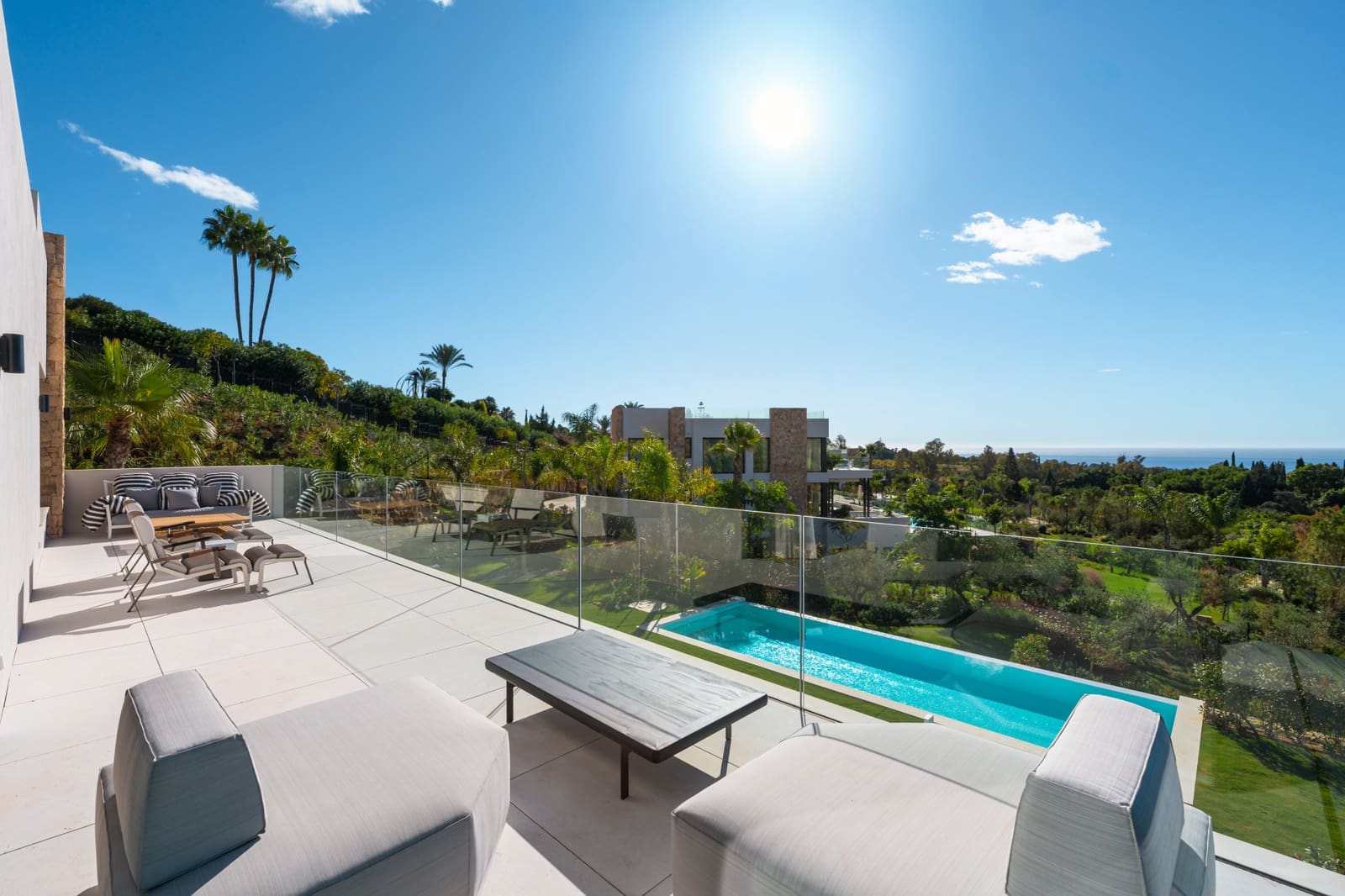 Chalet de 5 habitaciones en Marbella en venta con piscina garaje - 14.995.000 € (Ref: 9848689)