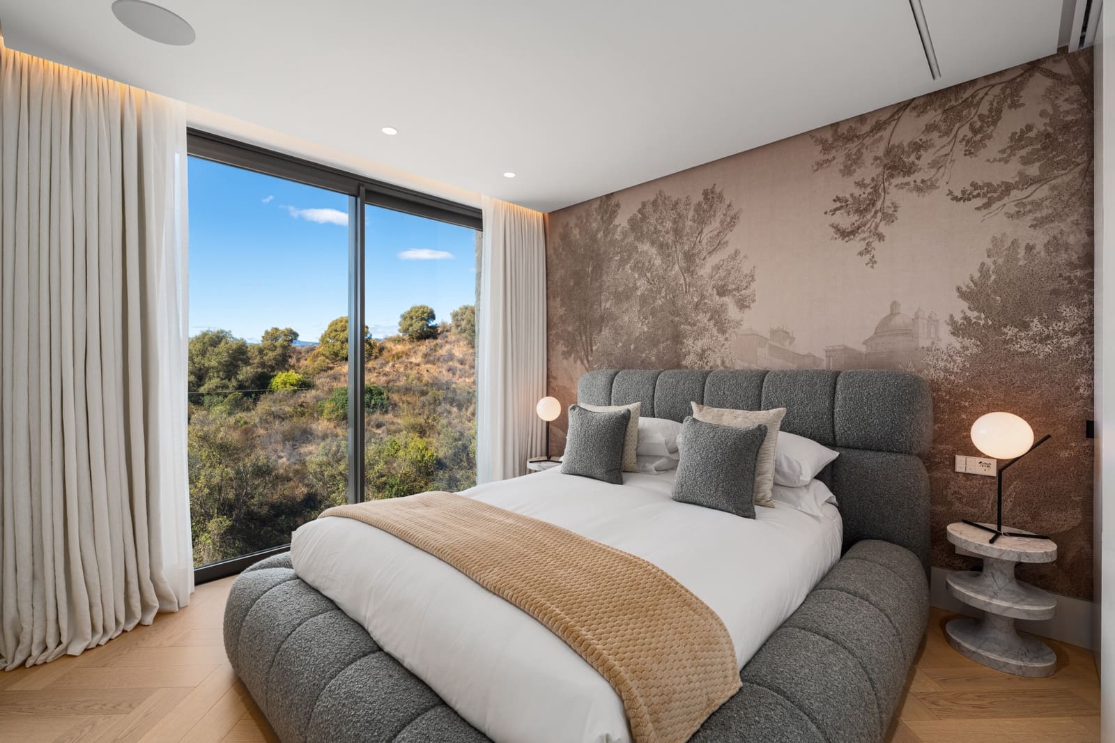 Chalet de 5 habitaciones en Marbella en venta con piscina garaje - 14.995.000 € (Ref: 9848689)