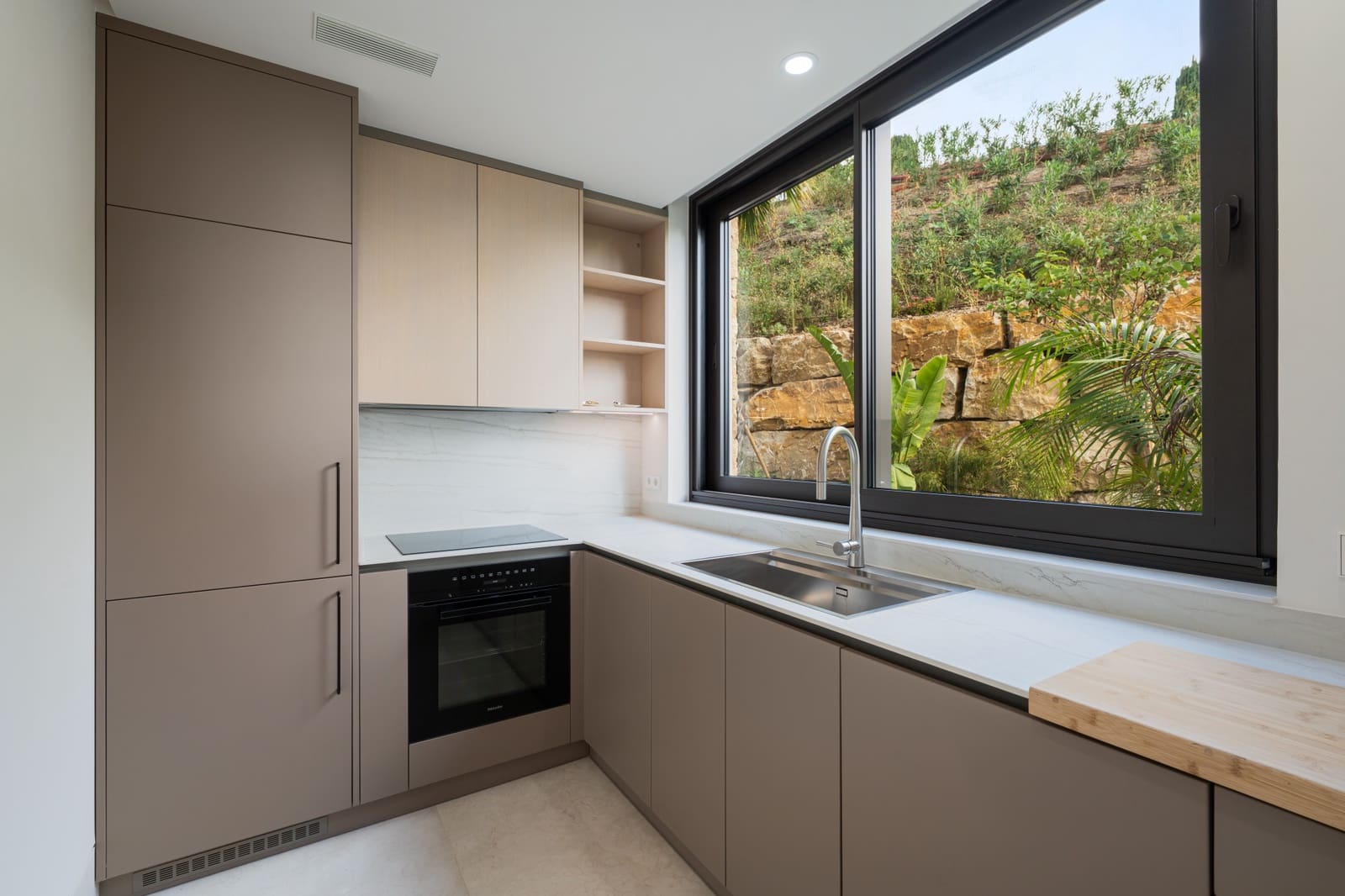 Chalet de 5 habitaciones en Marbella en venta con piscina garaje - 14.995.000 € (Ref: 9848689)