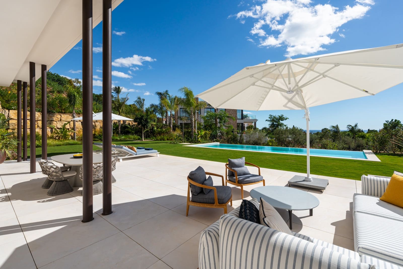Chalet de 5 habitaciones en Marbella en venta con piscina garaje - 14.995.000 € (Ref: 9848689)