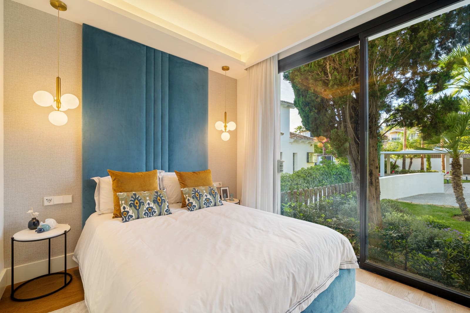 6 quarto Moradia para venda em Marbella com piscina garagem - 6 850 000 € (Ref: 9848703)