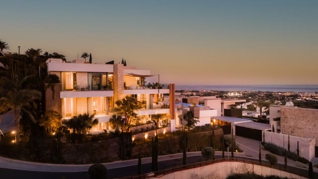 6 soverom Villa til salgs i La Quinta, Benahavís med svømmebasseng garasje - € 10 995 000 (Ref: 9848707)