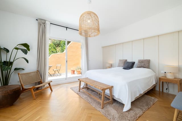 Ático de 3 habitaciones en Los Naranjos, Marbella en venta con piscina garaje - 1.125.000 € (Ref: 9848708)