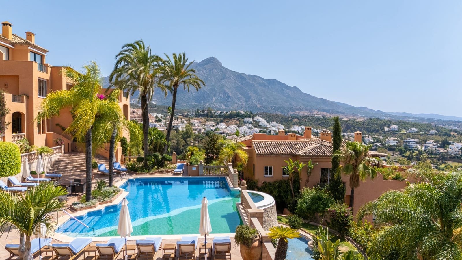 Ático de 3 habitaciones en Marbella en venta con piscina garaje - 1.125.000 € (Ref: 9848708)