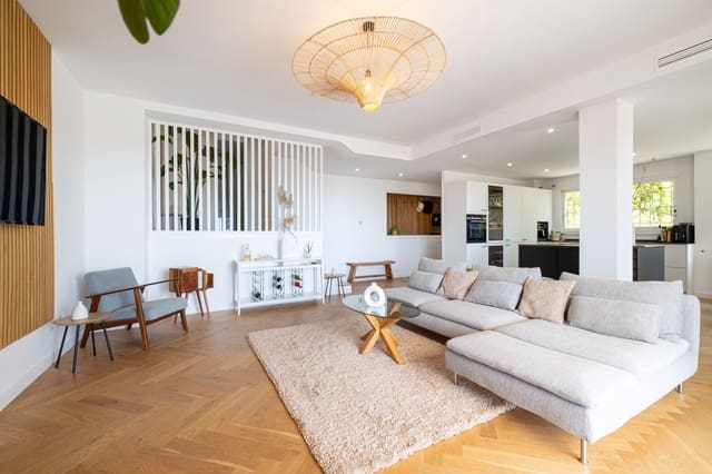 3 slaapkamer Penthouse te koop in Los Naranjos, Marbella met zwembad garage - € 1.125.000 (Ref: 9848708)