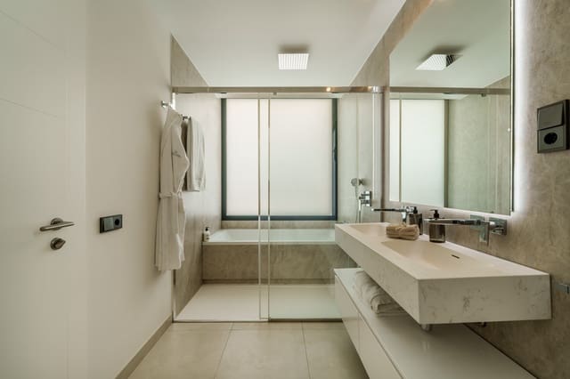 5 camera da letto Casa in vendita in Puerto Banus, Marbella con piscina garage - 2.675.000 € (Rif: 9848709)