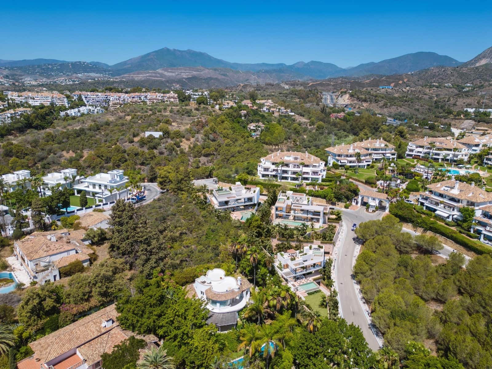 5 soverom Villa til salgs i Marbella med svømmebasseng garasje - € 6 790 000 (Ref: 9848711)