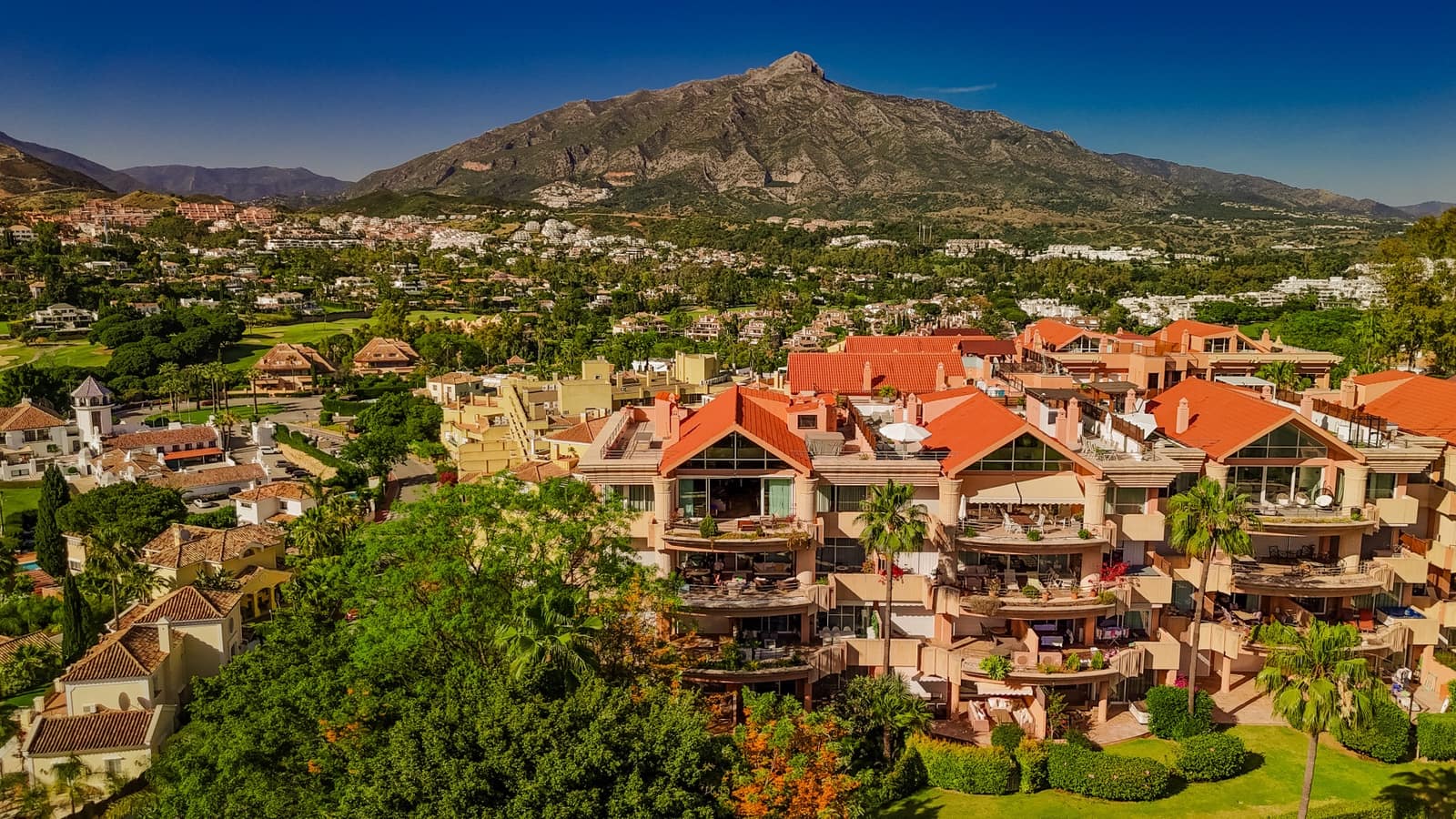 3 soveværelse Lejlighed til salg i Marbella med swimmingpool garage - € 1.190.000 (Ref: 9848715)