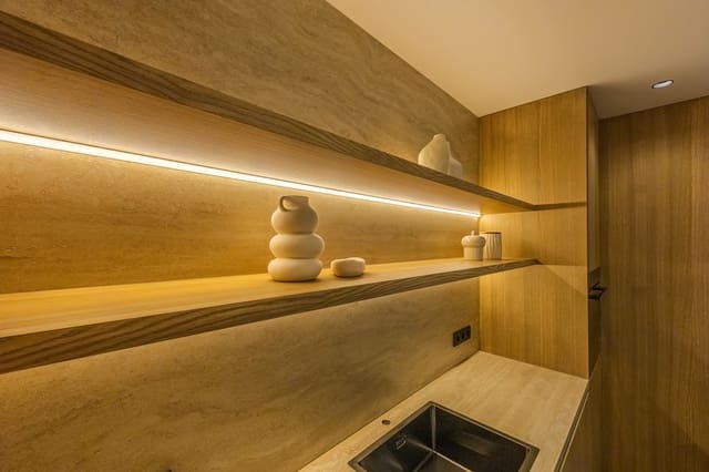 3 quarto Apartamento para venda em Los Naranjos, Marbella com piscina garagem - 1 190 000 € (Ref: 9848715)
