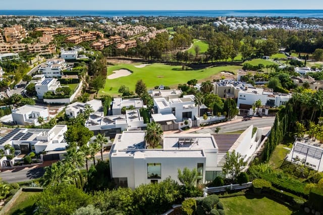 5 sypialnia Willa na sprzedaż w El Paraíso, Benahavís z basenem garażem - 3 950 000 € (Ref: 9848727)