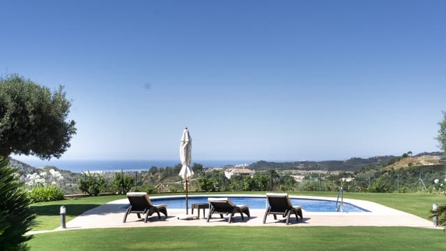 5 soverom Villa til salgs i Montemayor - Marbella Club, Benahavís med svømmebasseng garasje - € 3 995 000 (Ref: 9848732)