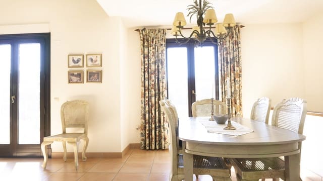 5 slaapkamer Villa te koop in Montemayor - Marbella Club, Benahavís met zwembad garage - € 3.995.000 (Ref: 9848732)