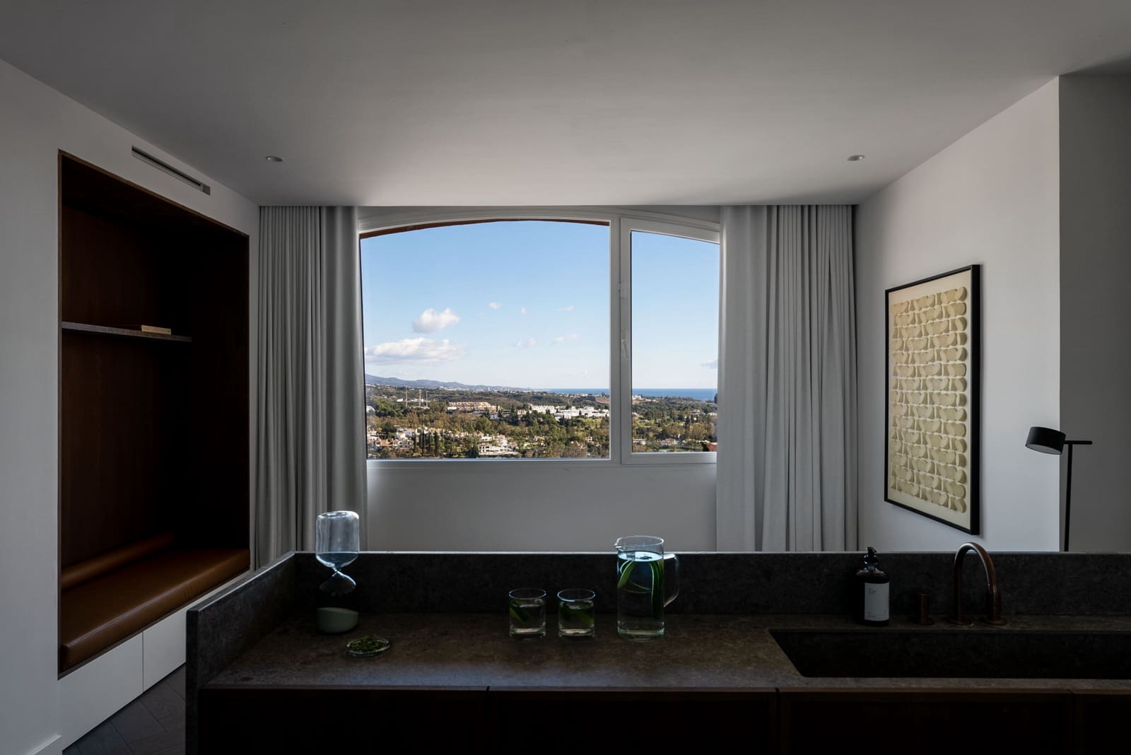 4 sypialnia Penthouse na sprzedaż w Marbella z basenem garażem - 3 295 000 € (Ref: 9848733)