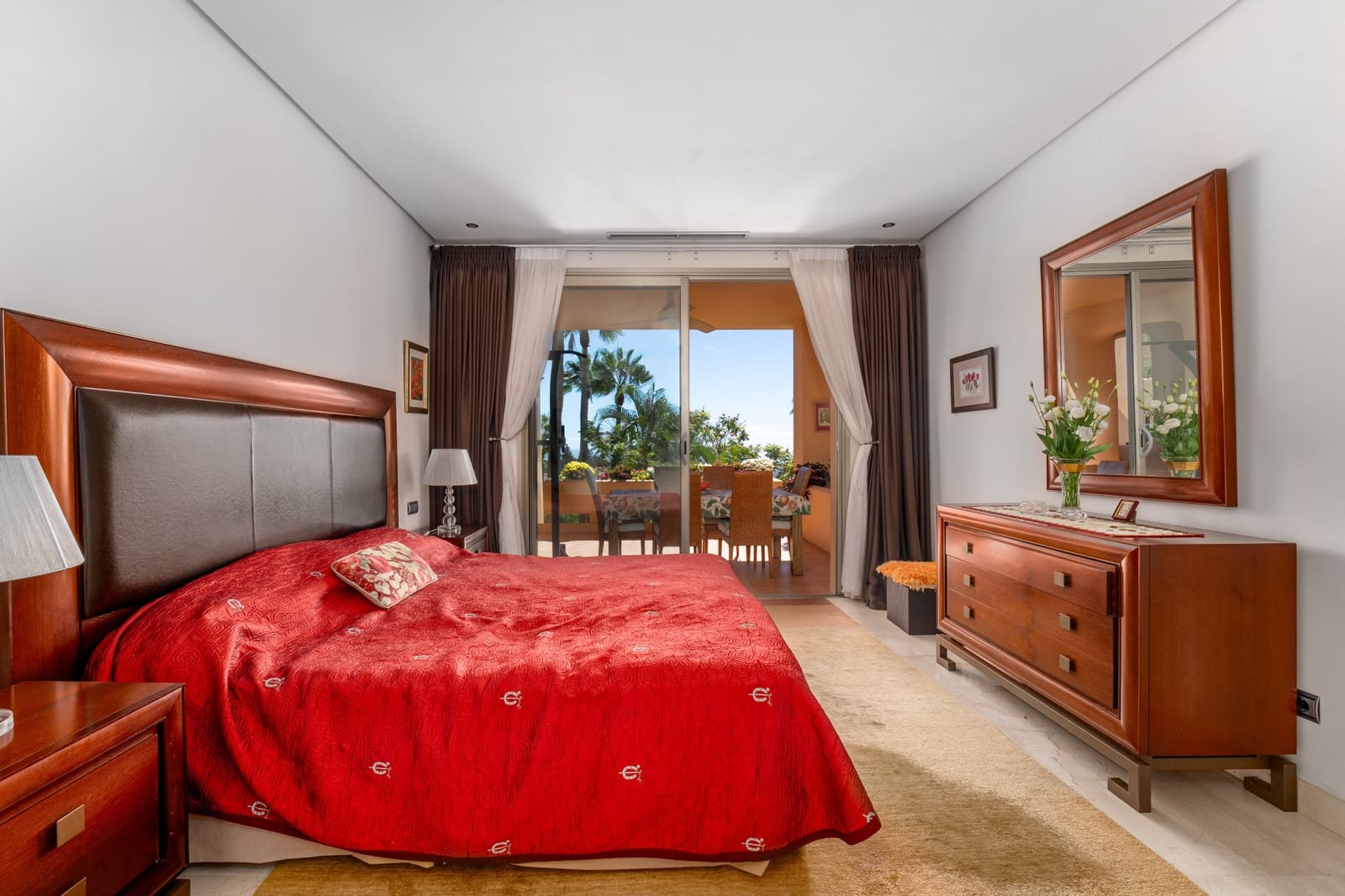 3 soverom Leilighet til salgs i Marbella med svømmebasseng garasje - € 1 650 000 (Ref: 9848747)