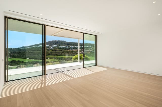 5 slaapkamer Villa te koop in Casares Golf - Casares del Sol, Casares met zwembad garage - € 8.700.000 (Ref: 9848749)