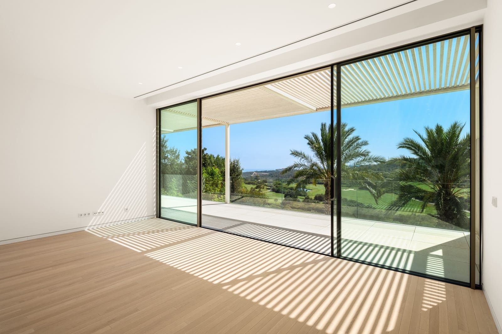 5 slaapkamer Villa te koop in Casares met zwembad garage - € 8.700.000 (Ref: 9848749)