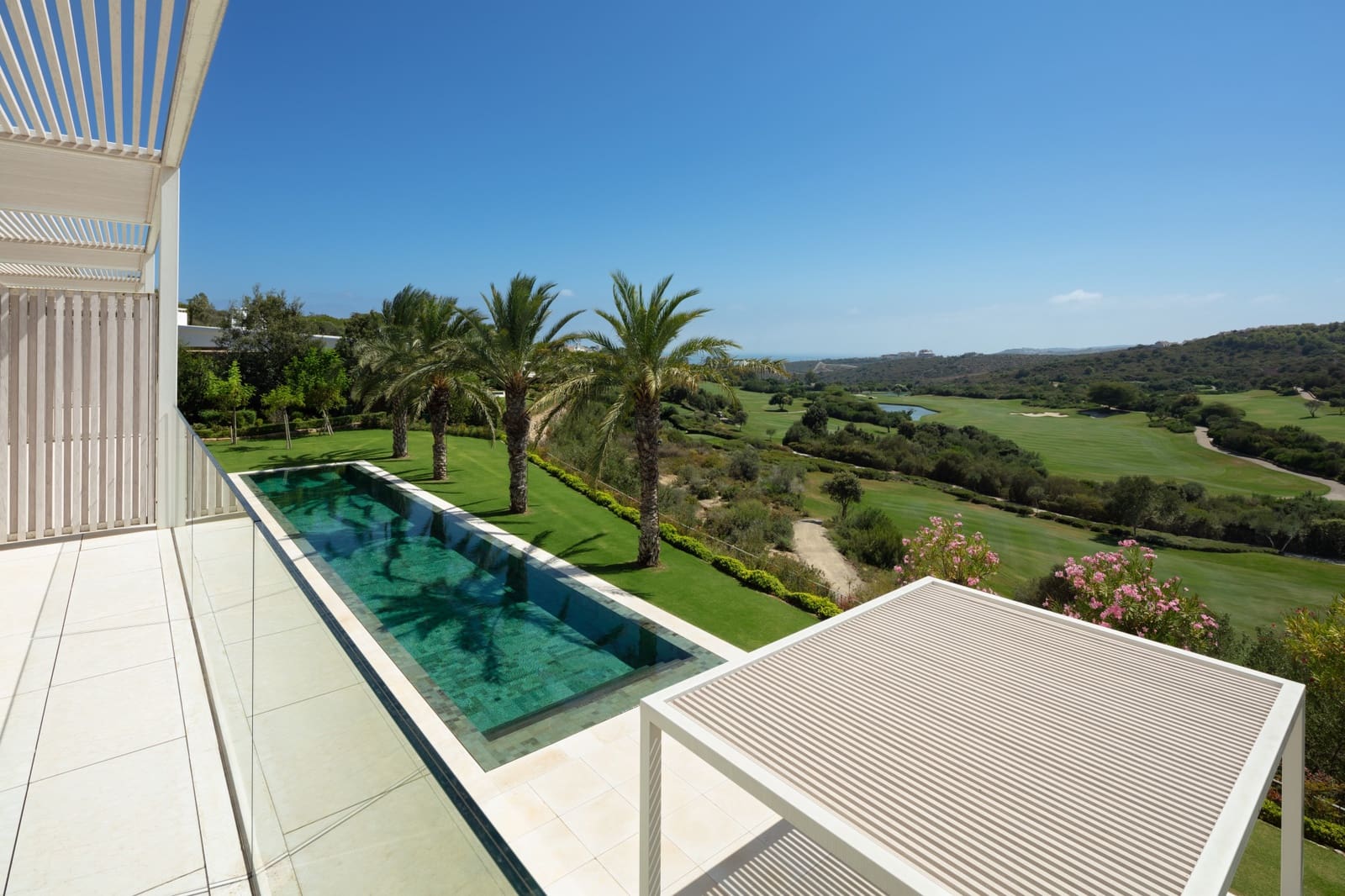5 slaapkamer Villa te koop in Casares met zwembad garage - € 8.700.000 (Ref: 9848749)