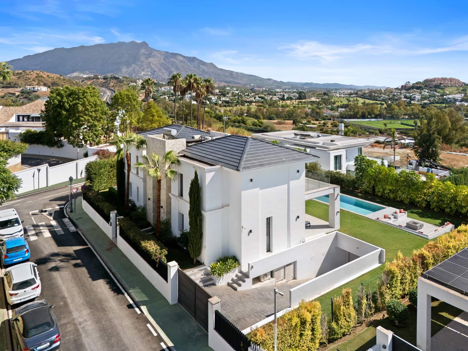 Chalet de 6 habitaciones en La Quinta en venta con piscina garaje - 4.695.000 € (Ref: 9848761)