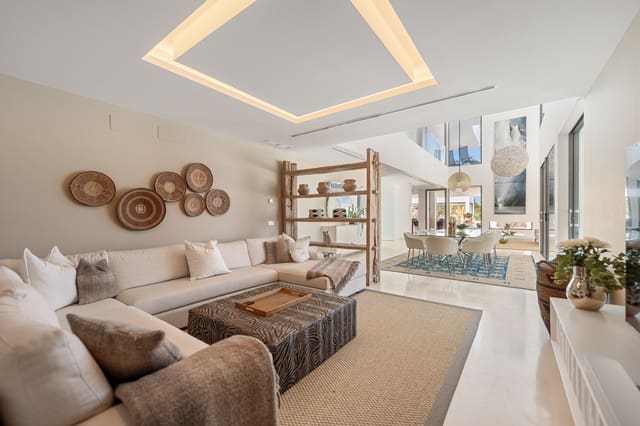 7 quarto Moradia para venda em Los Naranjos, Marbella com piscina garagem - 7 950 000 € (Ref: 9848764)