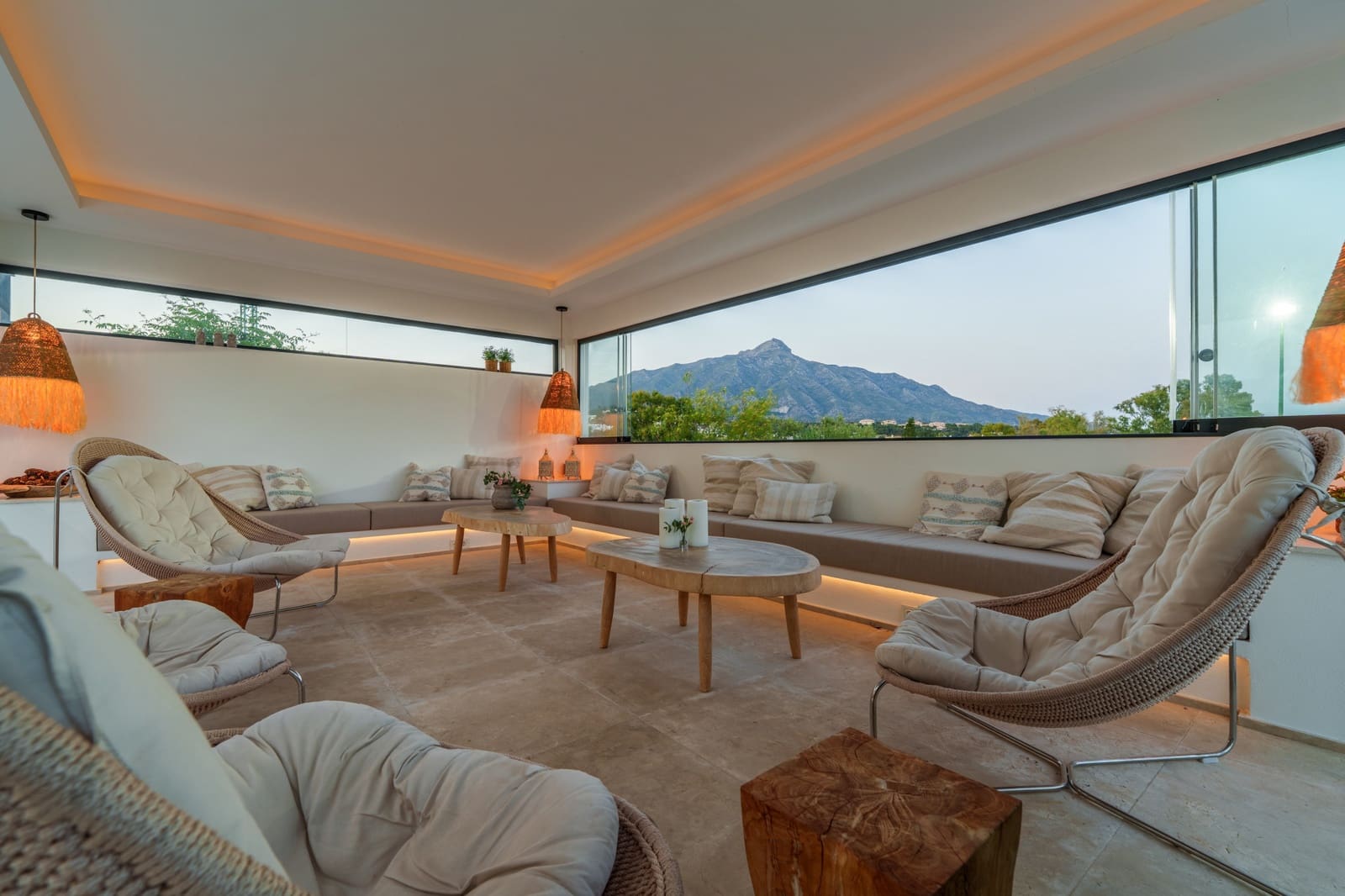 7 quarto Moradia para venda em Marbella com piscina garagem - 7 950 000 € (Ref: 9848764)