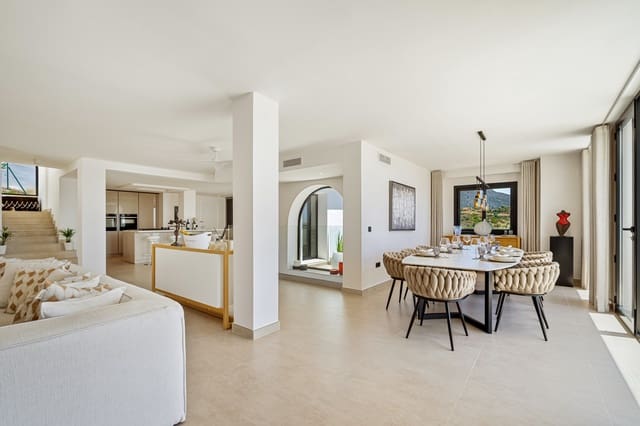 5 quarto Moradia para venda em Los Naranjos, Marbella com piscina garagem - 4 950 000 € (Ref: 9848765)