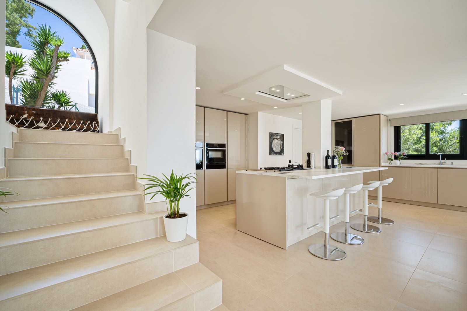 5 soveværelse Villa til salg i Marbella med swimmingpool garage - € 4.950.000 (Ref: 9848765)