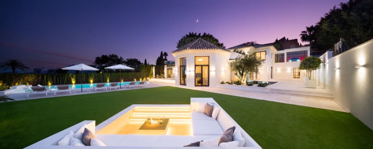 5 chambre Villa/Maison à vendre à Nueva Andalucia avec piscine garage - 4 495 000 € (Ref: 9848766)