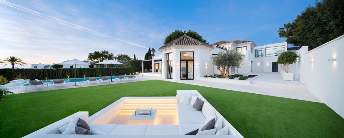 5 chambre Villa/Maison à vendre à Nueva Andalucia avec piscine garage - 4 495 000 € (Ref: 9848766)