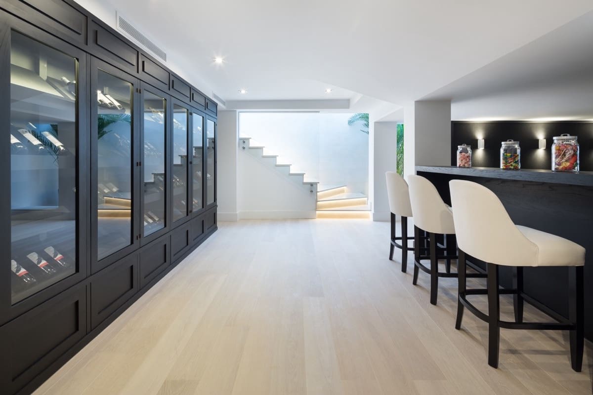 5 chambre Villa/Maison à vendre à Nueva Andalucia avec piscine garage - 4 495 000 € (Ref: 9848766)