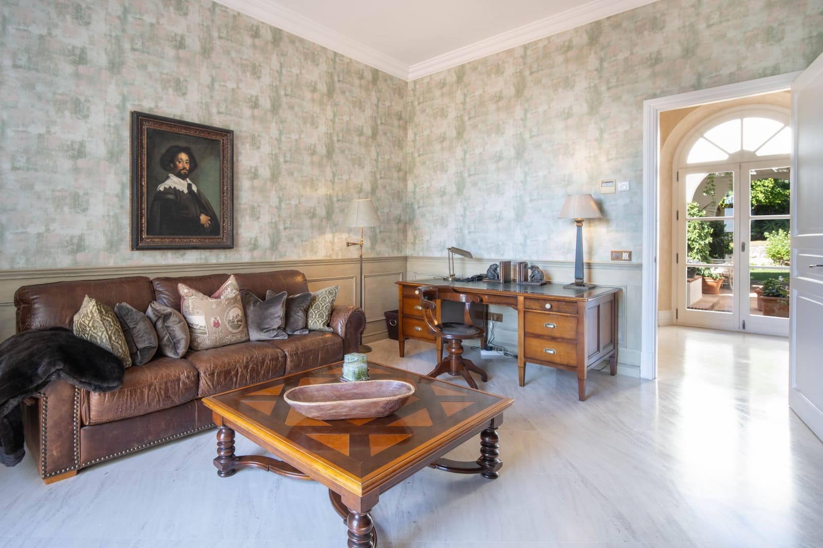 5 soverom Villa til salgs i Marbella med svømmebasseng garasje - € 13 800 000 (Ref: 9848768)