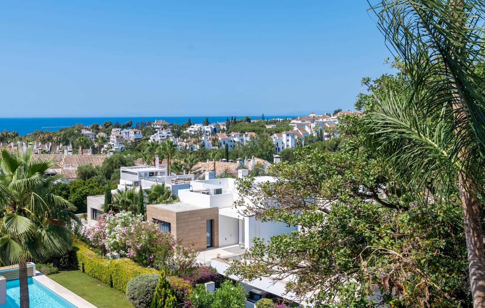 4 makuuhuone Omakotitalo myytävänä paikassa Marbella mukana uima-altaan 
autotalli - 1 995 000 € (Ref: 9848769)