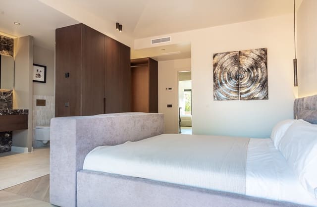 4 soveværelse Byhus til salg i Lomas De Marbella, Marbella med swimmingpool garage - € 1.995.000 (Ref: 9848769)