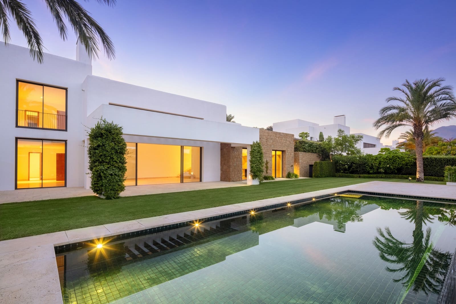 5 bedroom Villa for sale in Casares with pool garage - € 4,800,000 (Ref: 9848771)