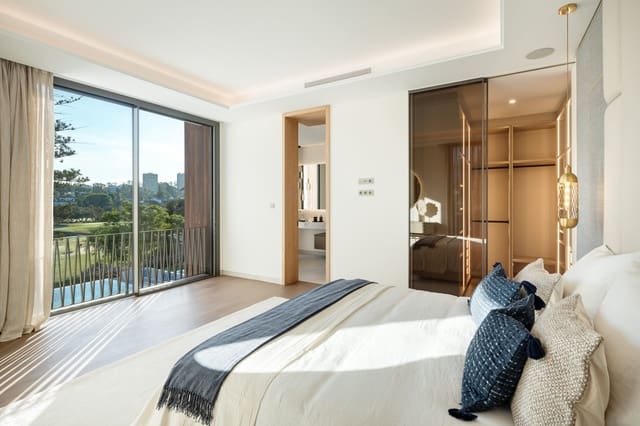 5 soveværelse Villa til salg i Las Brisas, Marbella med swimmingpool garage - € 7.495.000 (Ref: 9848776)